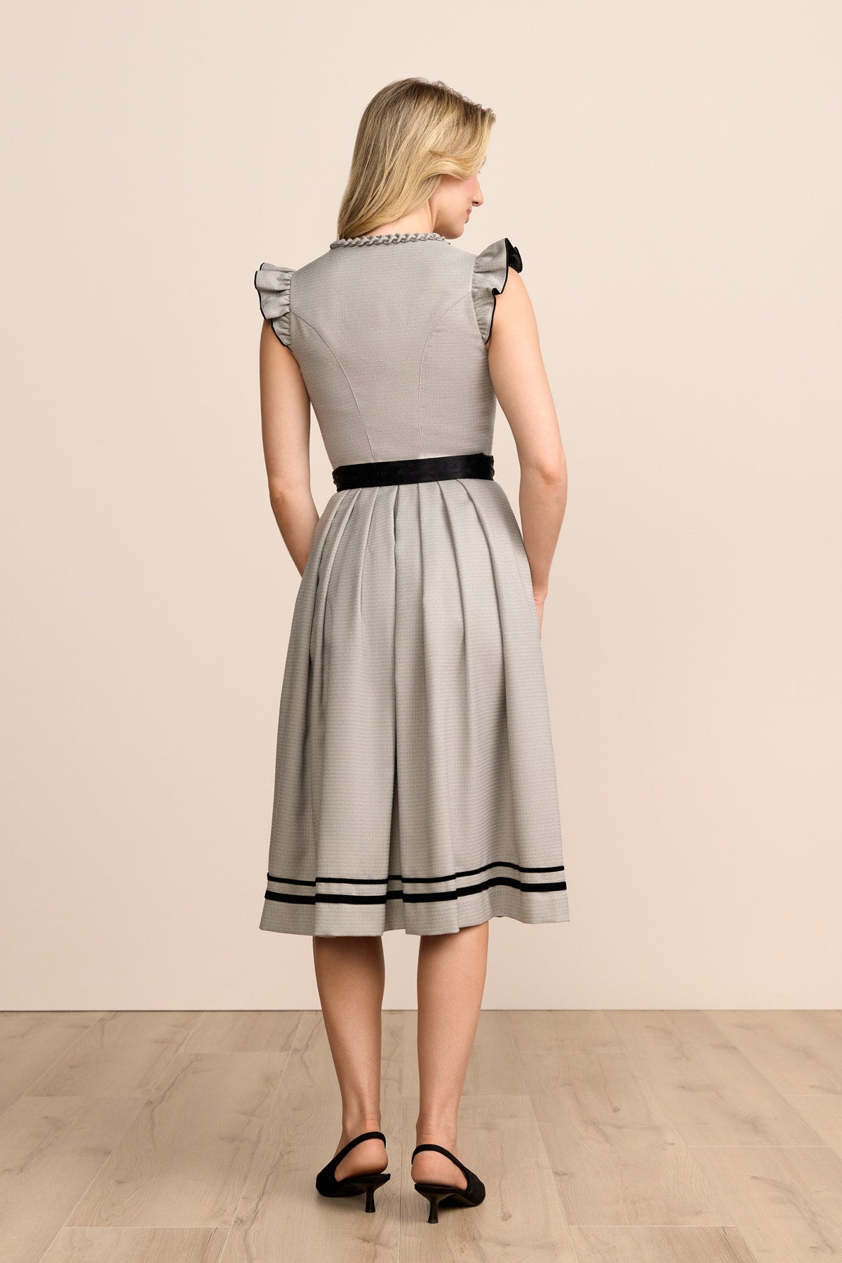 Kruger Lindsey long dirndl in gray, 70cm