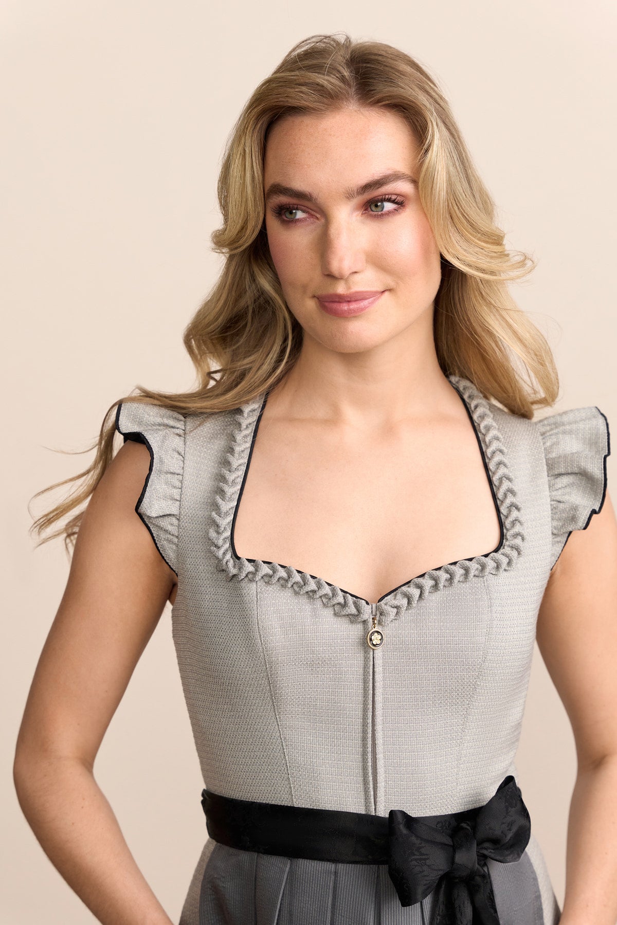 Kruger Lindsey long dirndl in gray, 70cm