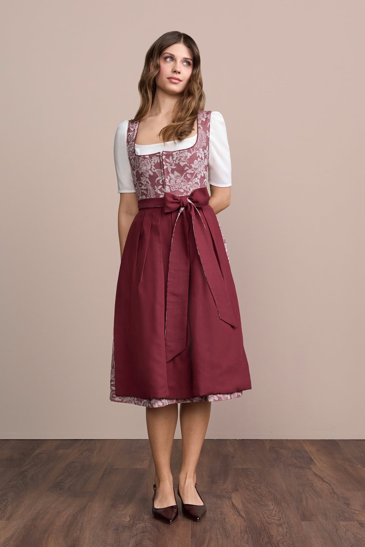 Julia Trentini Virella Dirndl, Red — 70cm Long