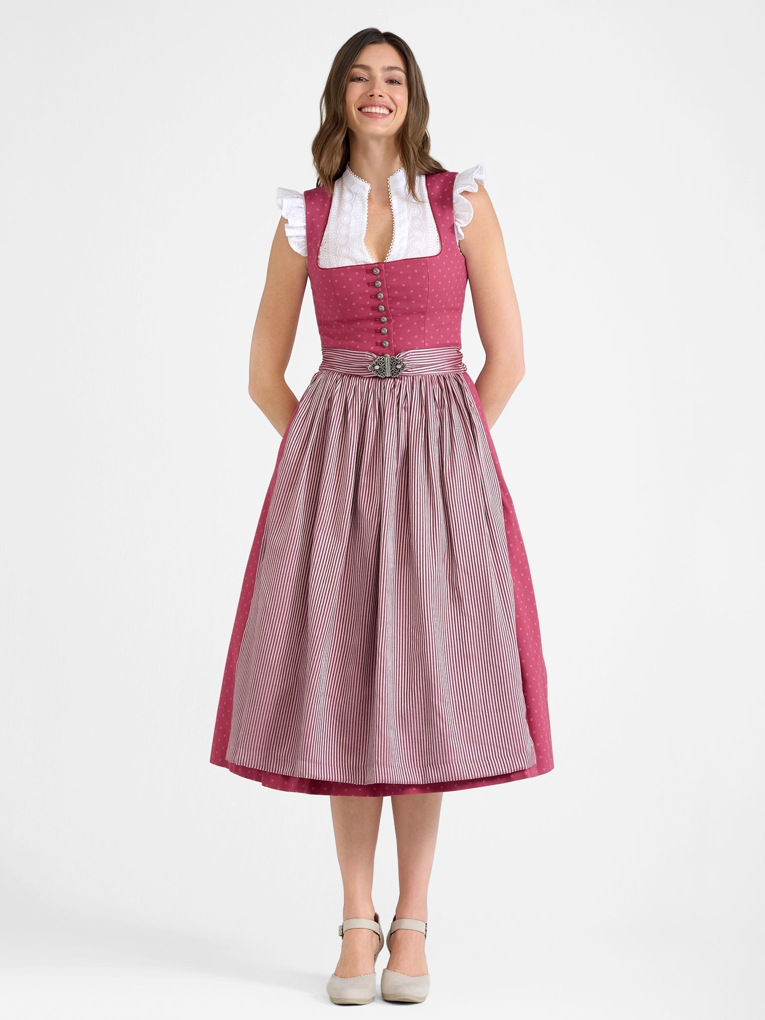 Dirndl with striped apron and clasp