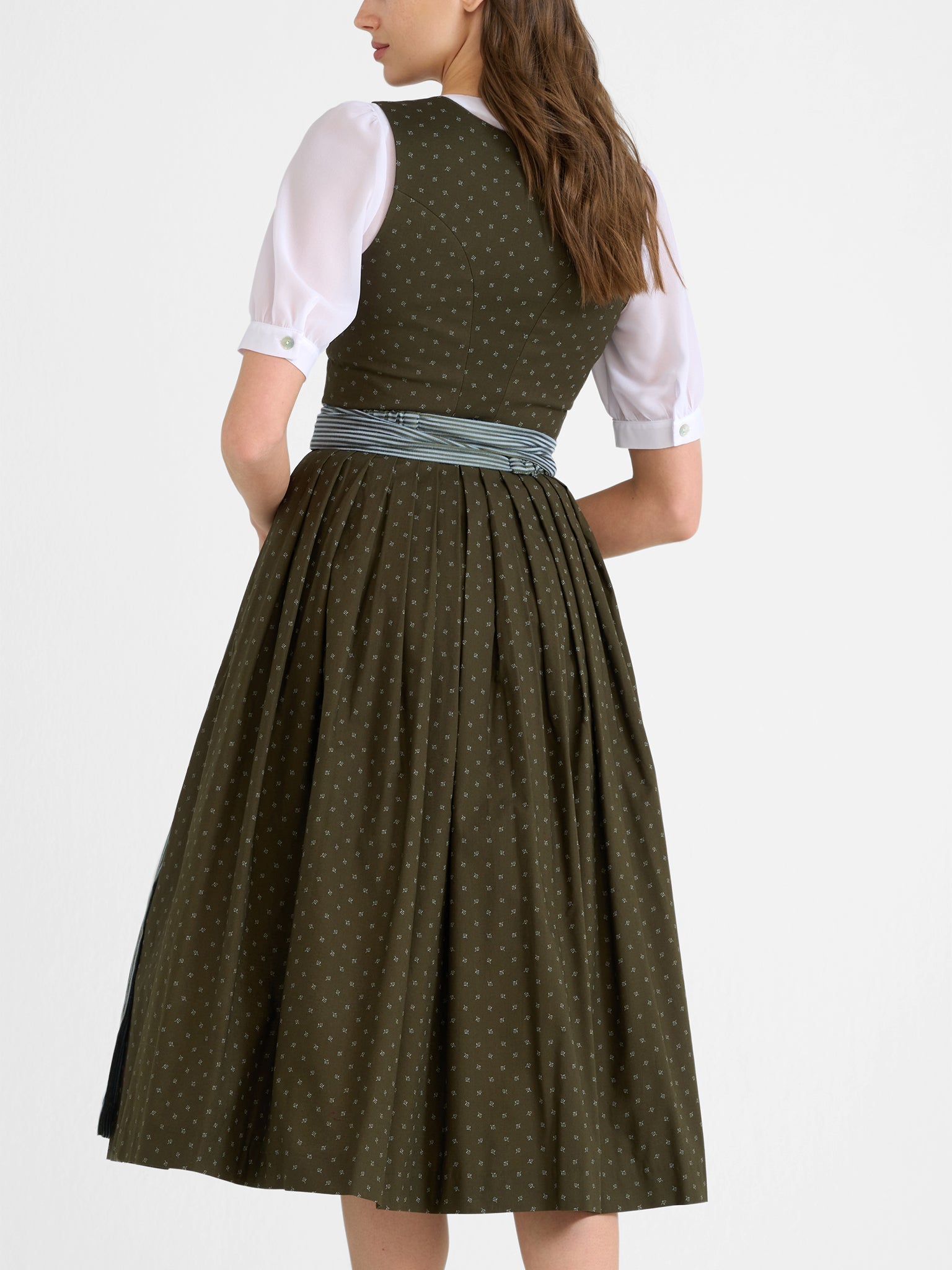 Dirndl with striped apron and clasp