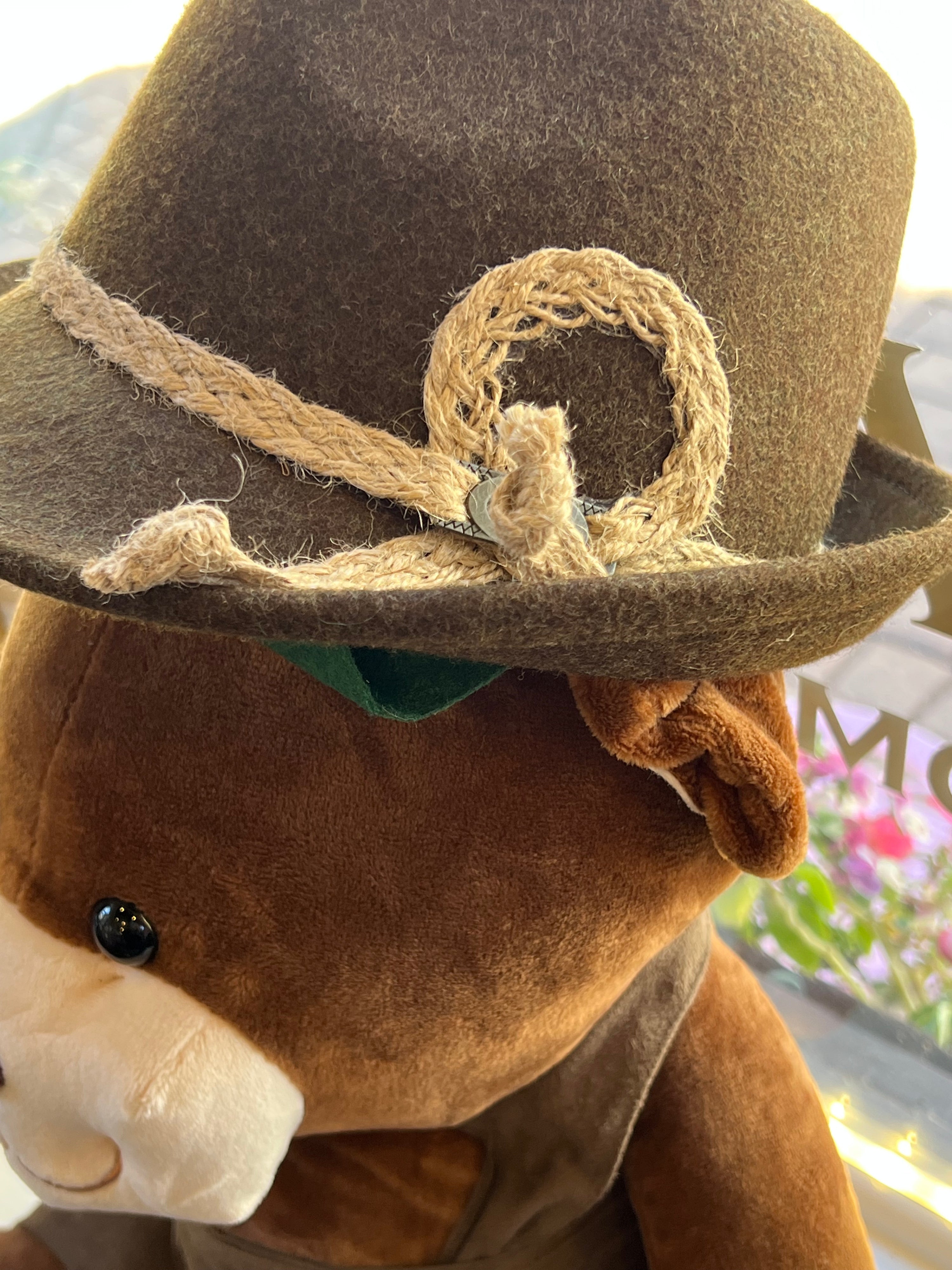 Isar Boys Hat (brown in stock)