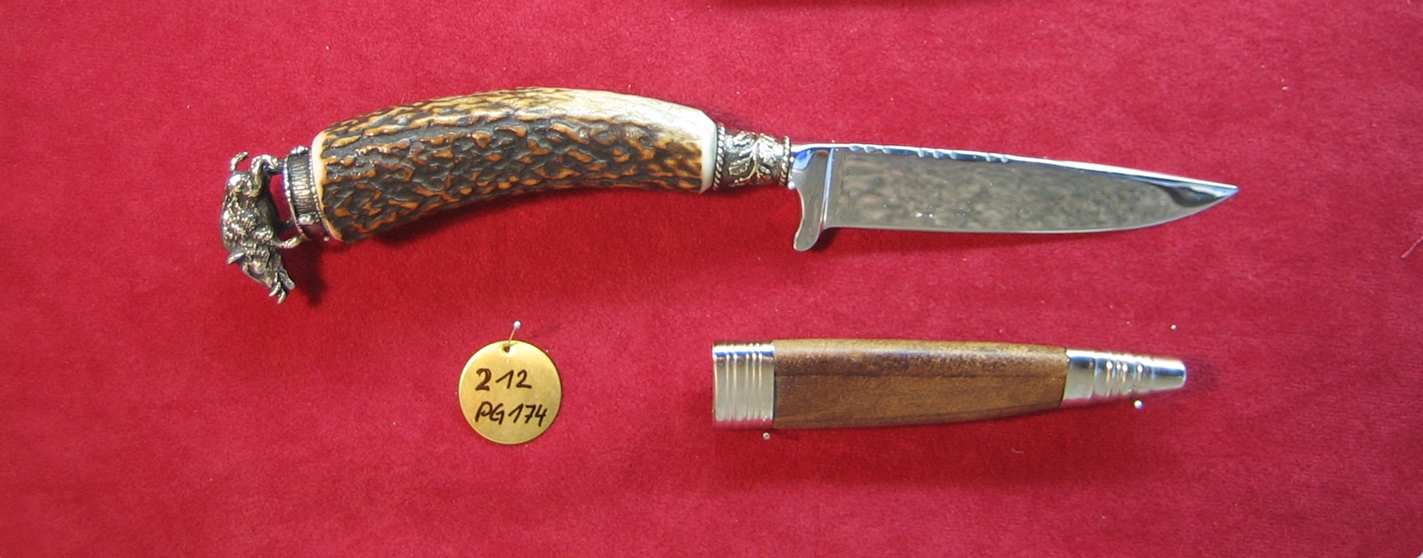 Trad Bavarian Deer Horn knife with Wild Boar