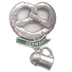 Pretzel with Stein Hat Pin